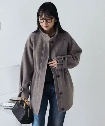 FREAK'S STORE 울리 하이넥 개더 코트 베이지