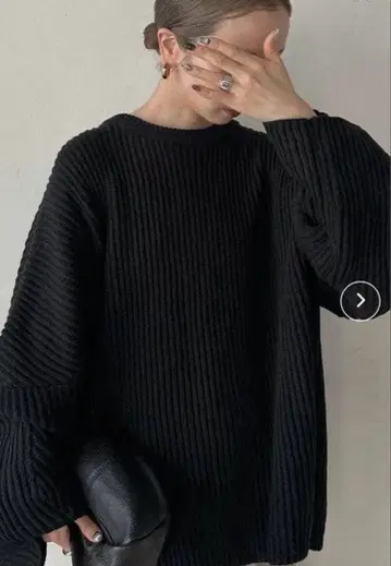 루즈 볼륨 슬리브 니트 셀렉 모카 바이슨