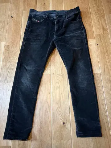 D-ANNY 블랙 슬림핏 데님