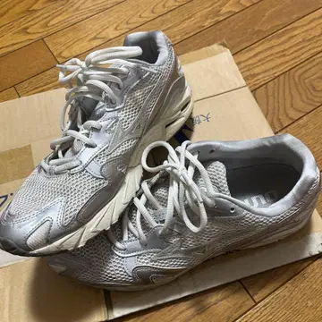 미즈노 웨이브 라이더 10 사이즈 28cm