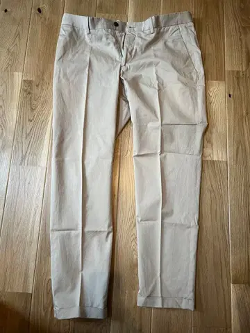 고타이리쿠 베이지 슬림핏 치노 팬츠