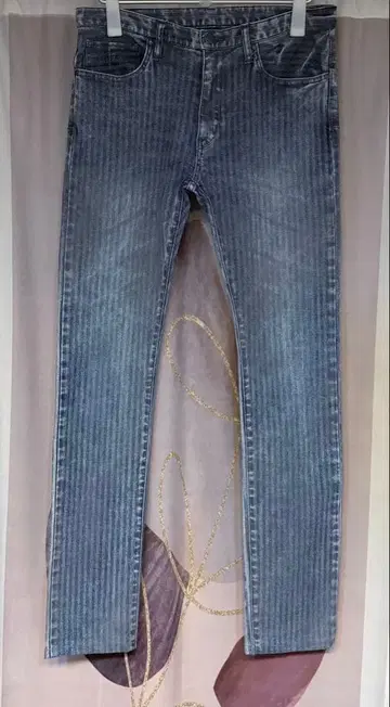 토네이도 마트 미들 해링본 케미컬 코팅 스트레이트 데님 팬츠