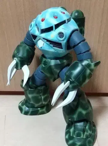 건담 프라모델 MG 1/100 MSM-07 즈고크 완성품 수중용 디자인