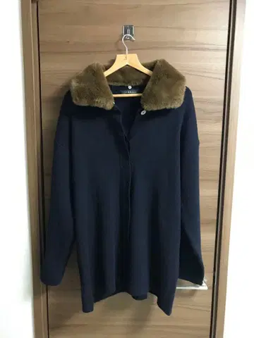 IENA 이에나 네이비 퍼 옷깃 오버 사이즈 니트