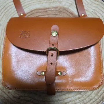 IL BISONTE 브라운 숄더백 일비종떼
