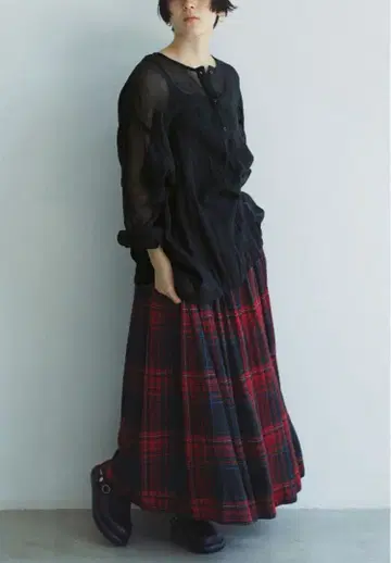 새상품 [ natural by clip ] 린넨 레이온 체크 개더 스커트