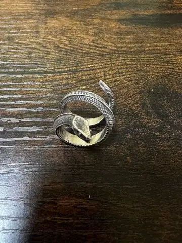 SHARE SPIRIT 반지 스네이크 HYDE 착용