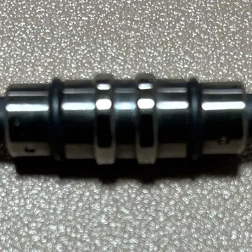 코란토테 목걸이 크레스트 프리미엄 블랙 박스 포함