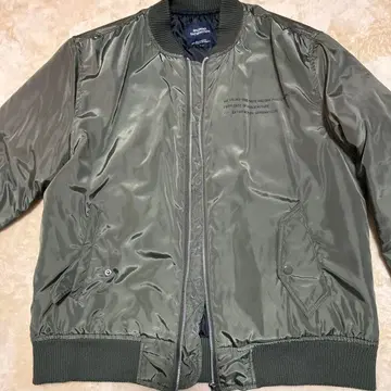 올리브 그린 MA-1 자켓 리얼 바이브스