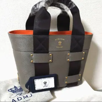 택 포함 새상품 ADMJ 왕관 달린 덮개 토트백