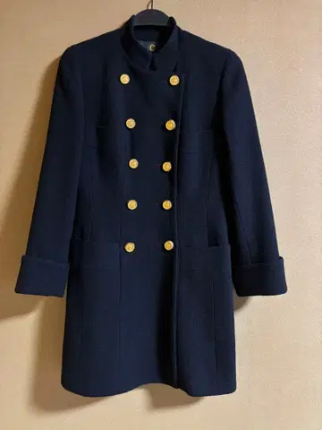 클레이 코트 골드 버튼 노카라