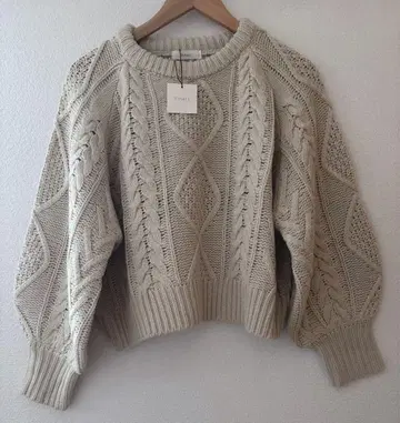 hinari 히나리 케이블 짜임 볼륨 니트