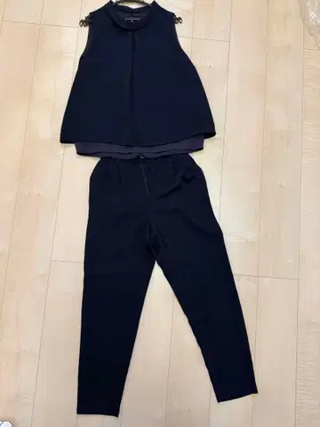 네이비 슬리브리스 셋업 프리 사이즈