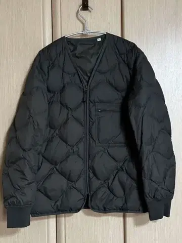 유니클로 U 리사이클 다운 자켓 M 사이즈