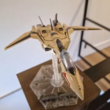 HG 마크로스 플러스 YF-19