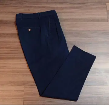 새상품급 벨위치 sake 2p 네이비 슬랙스 44사이즈