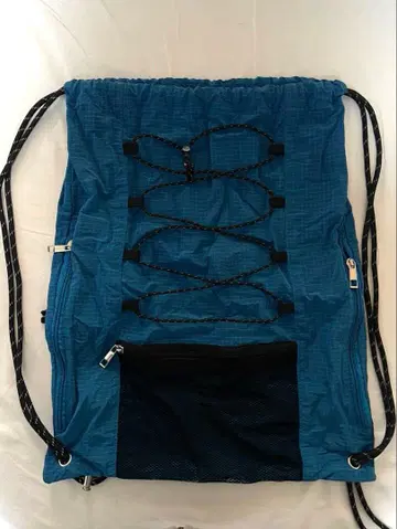 냅색 블루 나일론 드로우 스트링 백 메쉬 포켓 부착