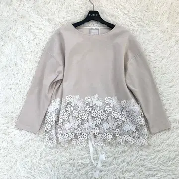 BEARDSLEY 비어즐리 밑단 레이스 티셔츠 F 사이즈