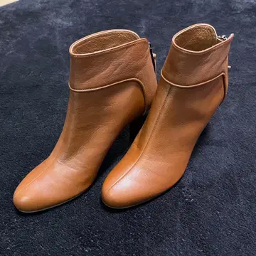 untitled 브라운 가죽 숏부츠