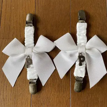 핑크하우스 걷어 올린 암밴드