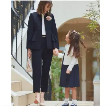 노카라 프릴 페플럼 슬림 수트 셋업 M 사이즈 한 번 착용만