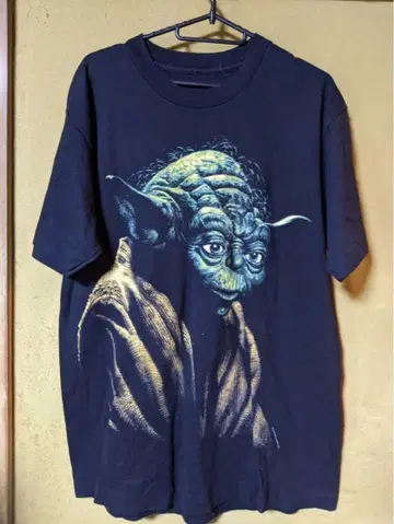 요다 그래픽 T셔츠 블랙