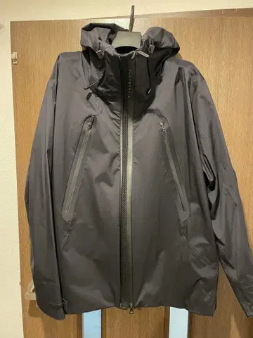 정가 약 6만 엔 데상트 올테라인 윈드 브레이커 블랙 XL