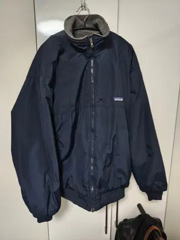 [ 새상품급 ] patagonia 쉘드 신틸라 다크 네이비