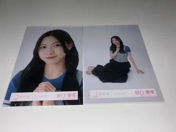 사쿠라자카46 타니구치 아이리 데님 코디 앉은 모습