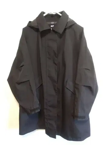 유니클로 블록테크 후드티