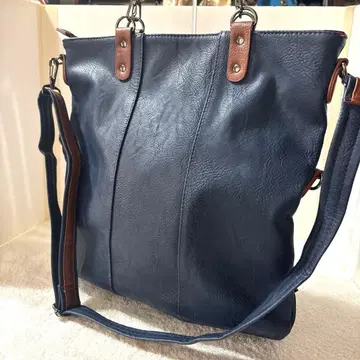 네이비 2way 숄더백 합성 피혁