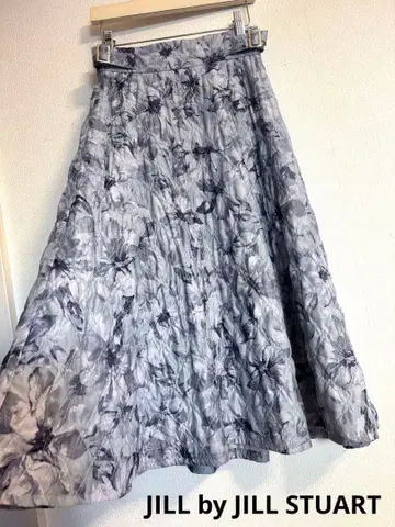 질 바이 질 스튜어트 벨트 플라워 퀼팅 플레어 스커트 S