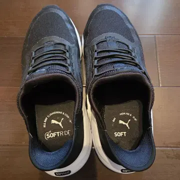 PUMA SOFTRIDE 스니커즈 블랙