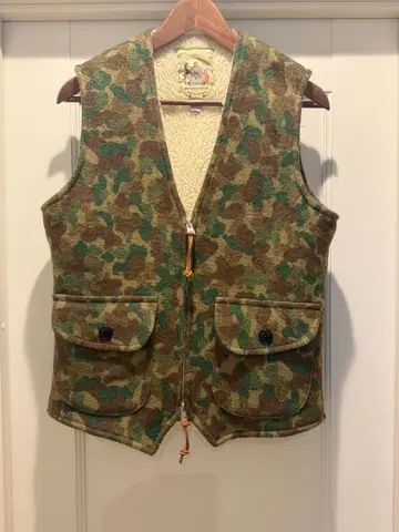 MONITALY 카모 무늬 보아 베스트 38 무스탕