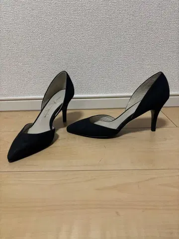 새상품급 긴자 카네마츠 힐 펌프스 블랙 21cm