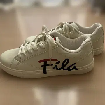 Fila 화이트 스니커즈