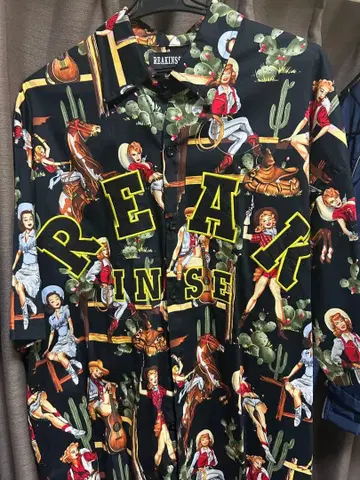 REAKINS 카우보이 패턴 반팔 셔츠