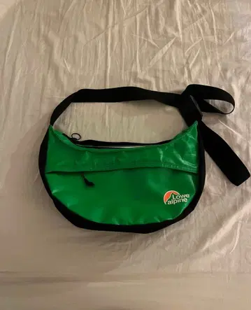 Lowe alpine 숄더백