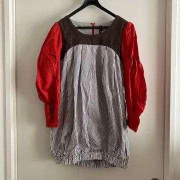 아차츄무 튜닉 셔츠