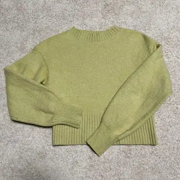 green label relaxing 라이트 그린 니트