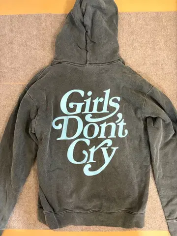 이세탄 girls don't cry 후드티 사이즈 M