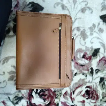 브라운 가죽 비즈니스 백