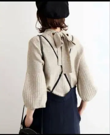 IENA TORRAZZO DONNA 트라쪼돈나 보타이 리브 니트