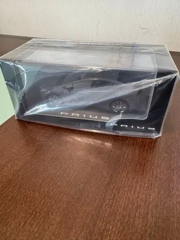 도요타 프리우스 미니카 컬러 샘플 아쉬