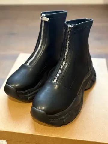 오리엔탈 트래픽 스니커즈 밑창 숏부츠 블랙 L 사이즈