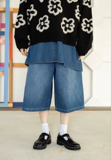 와이드 데님 숏팬츠 M 사이즈 WIDE CAPRI DENIM