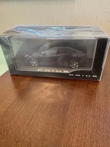 도요타 프리우스 미니카 블랙