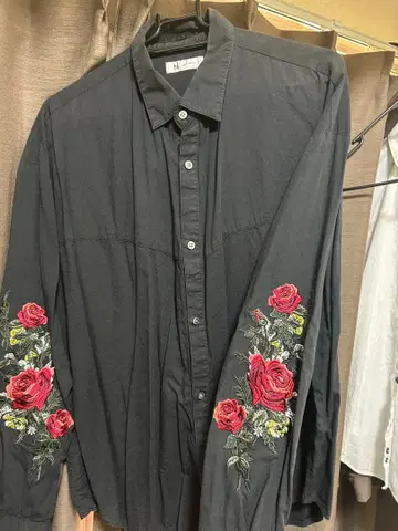 다케오 키쿠치 블랙 긴팔 셔츠 장미 자수