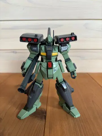 HGUC 스타크 제간 조립품