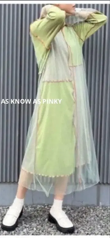 아즈노아즈 핑키 멜로우 플로우 set op 그린 튤 절개